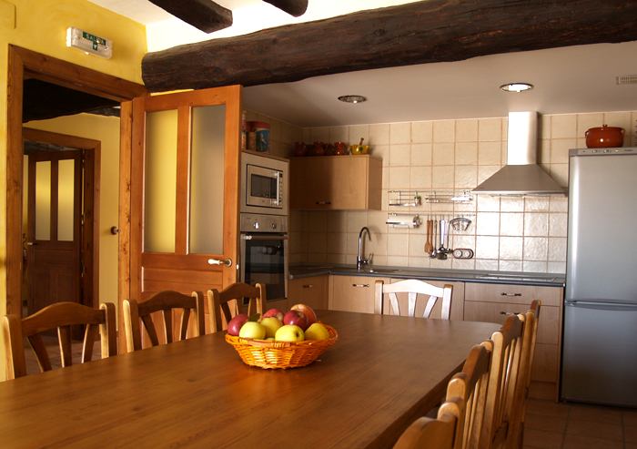 casa-rural-milagro-comedor_cocina